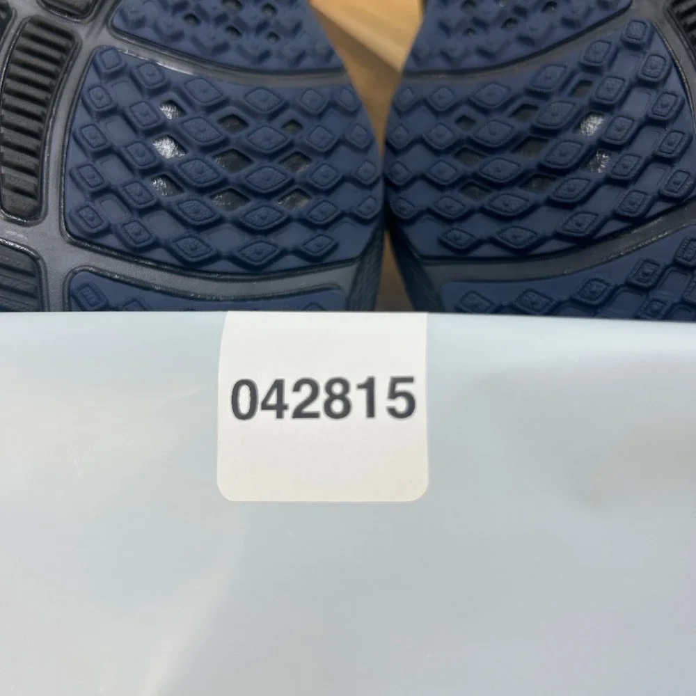 Nike Air Zoom Pegasus 40 Seattle Seahawks Mens 7 Womens 8.5 Running Shoes